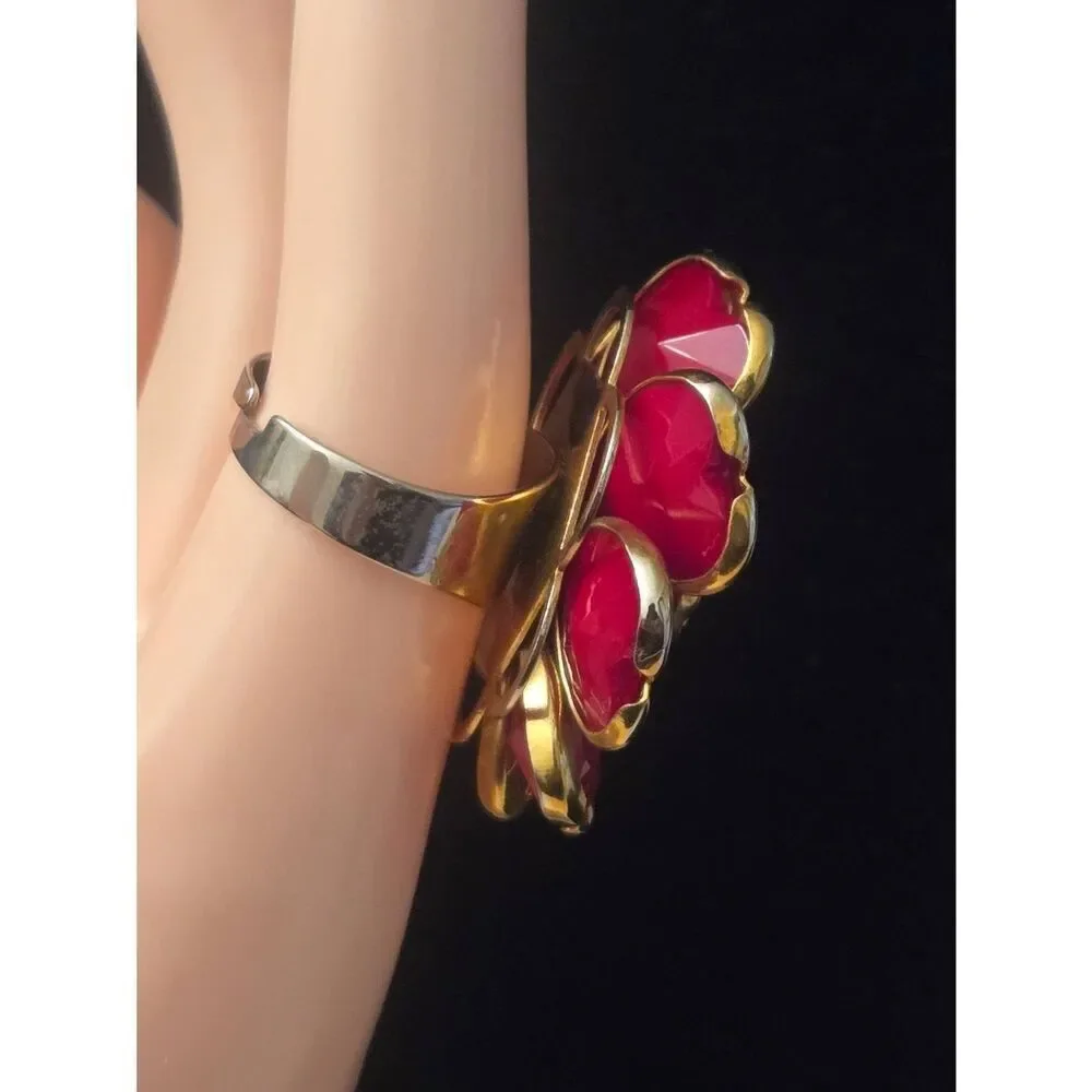 Women's Vintage Red Bead Flower W/ Gold Tone Adjustable Ring
